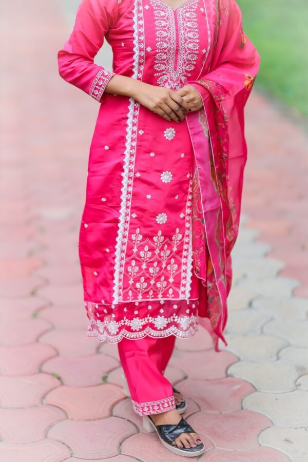 Pink Pakistani Suit - Image 3