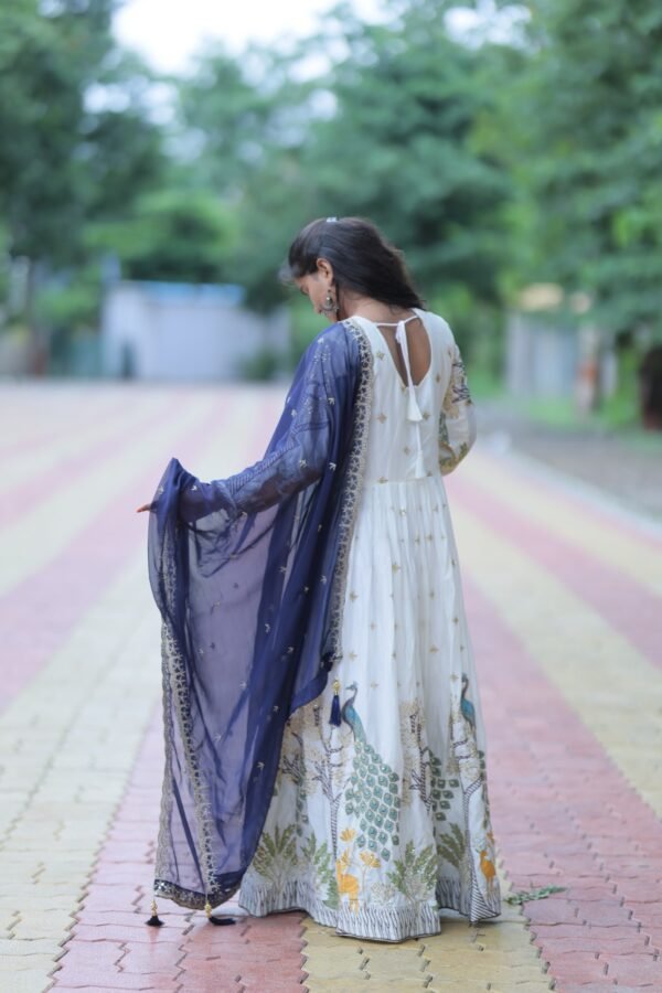 White Anarkali - Image 4